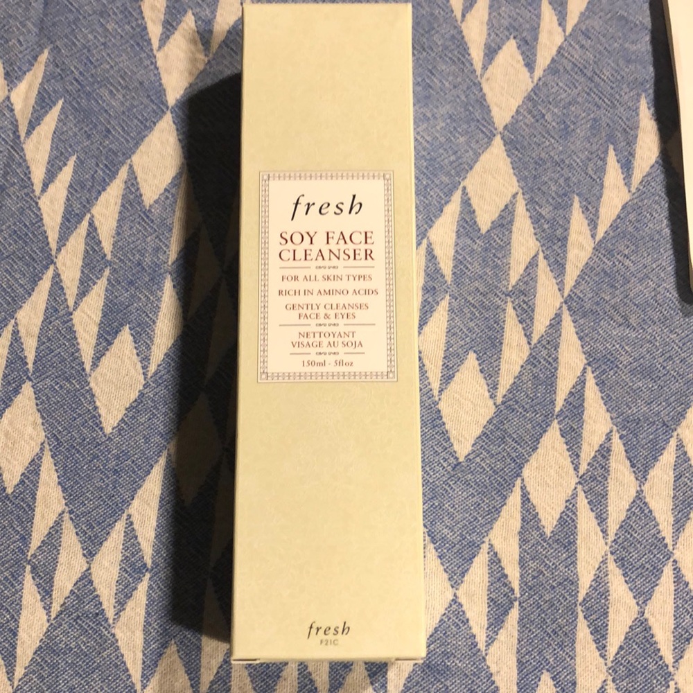 Fresh Soy Face Cleanser